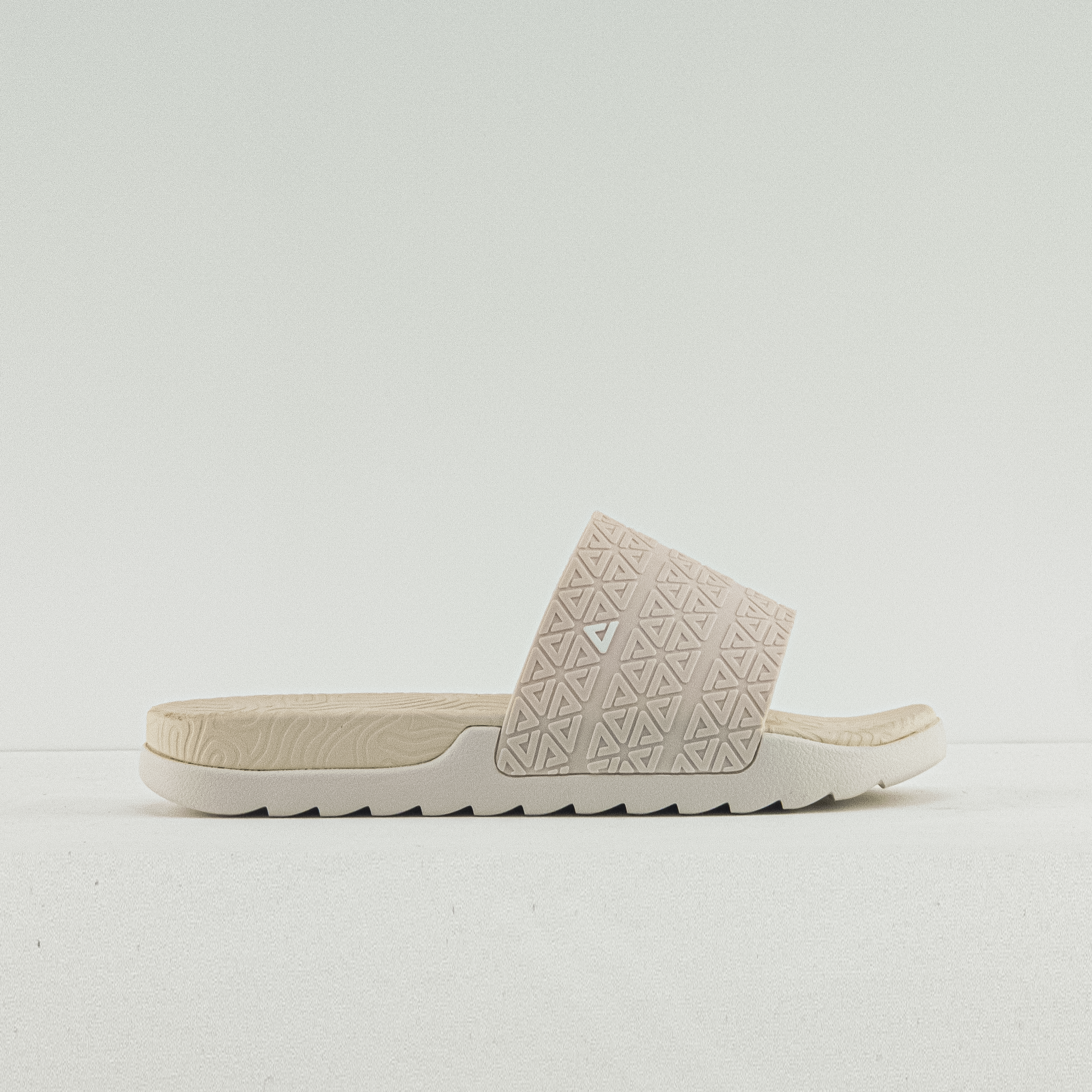 SLIPPERS_CANVAS WHITE