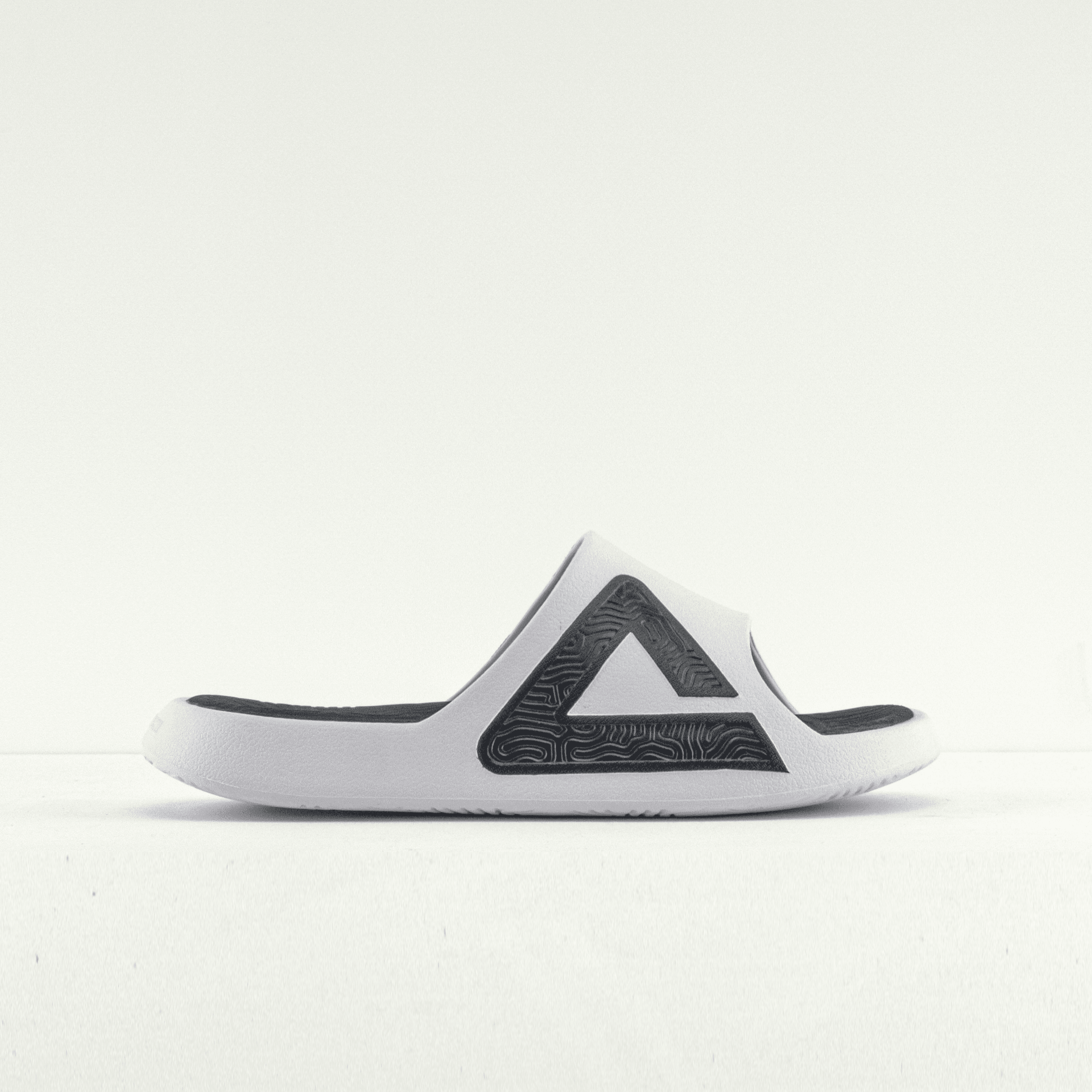 WHITE/BLACK