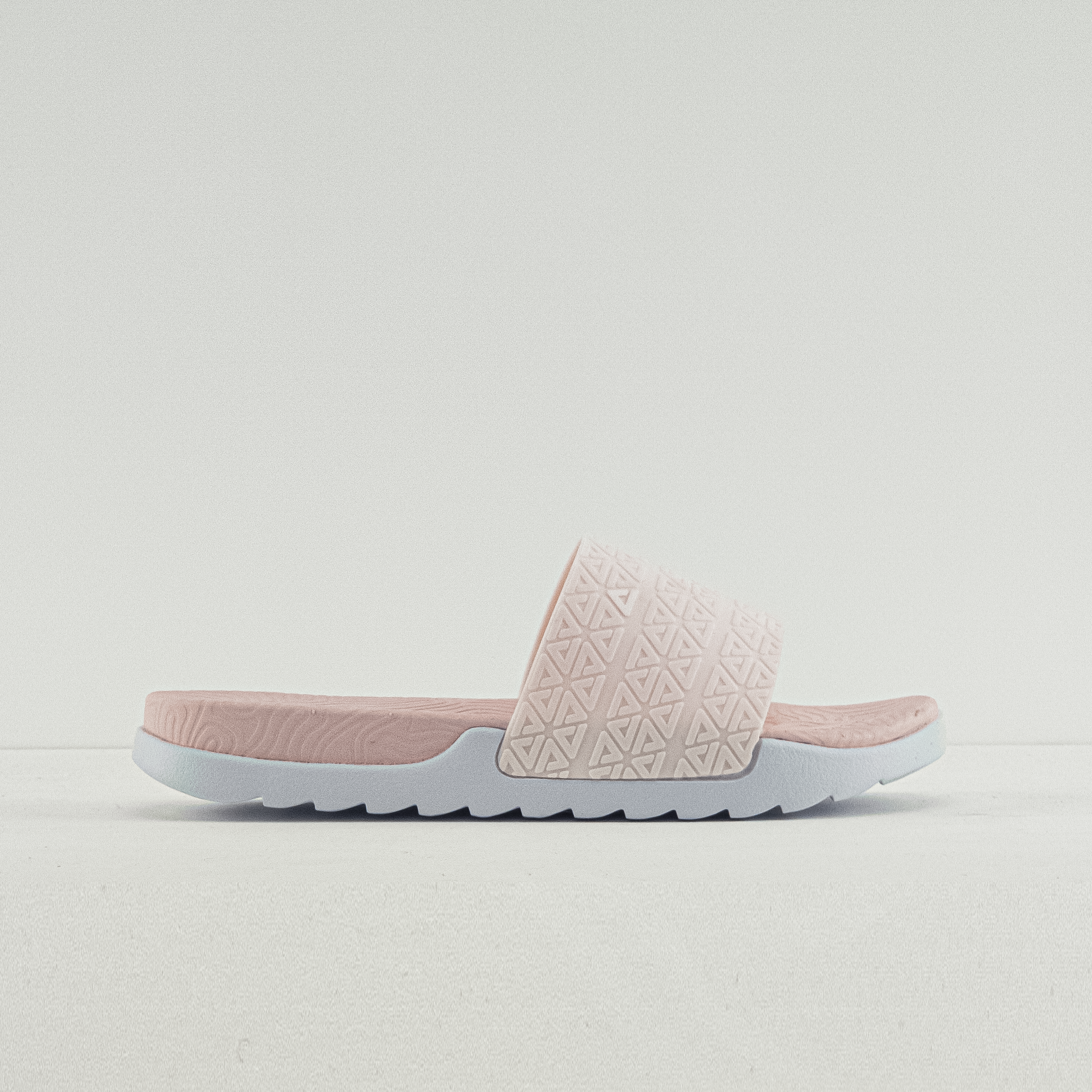 SLIPPERS _Pink/White