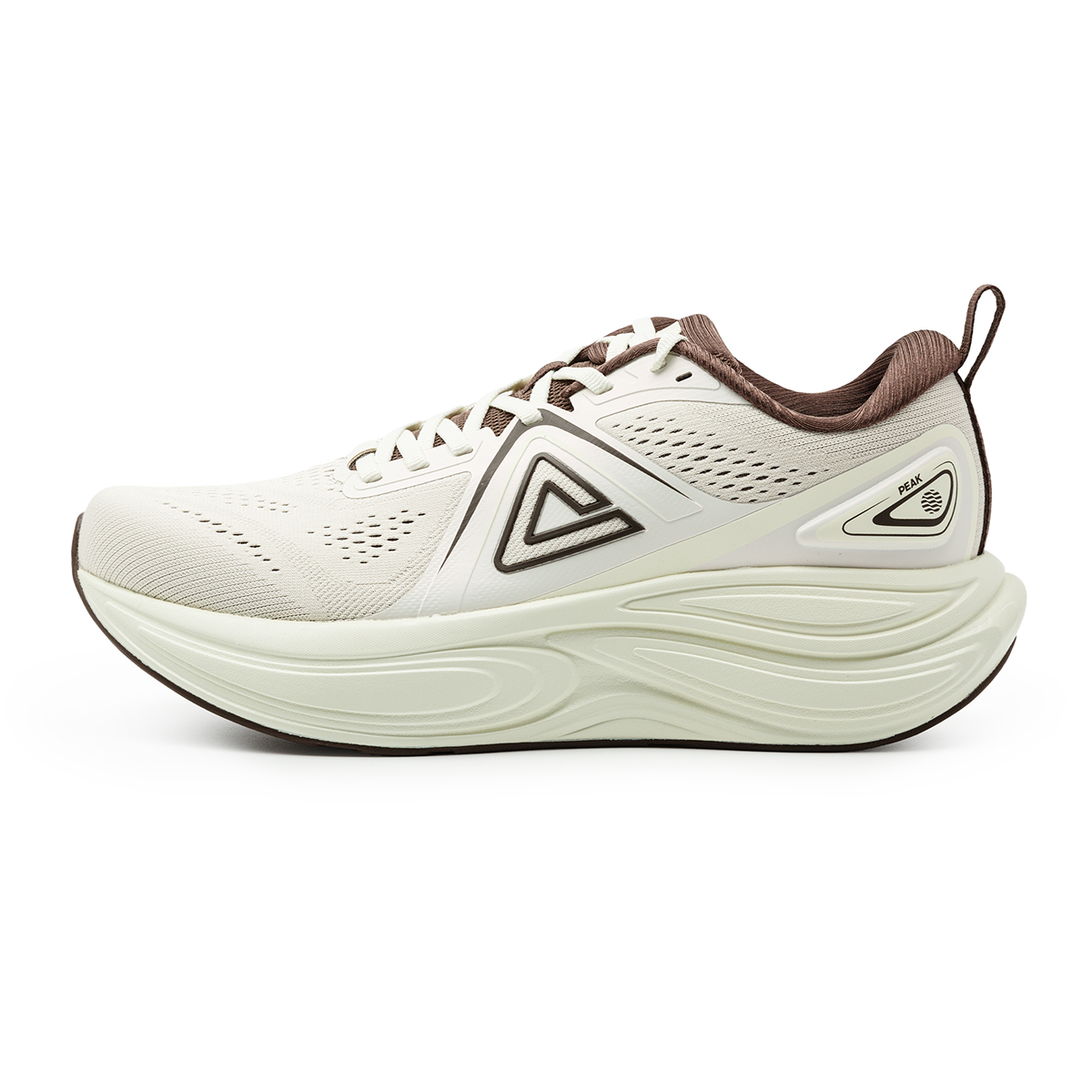 SPORTS SHOES