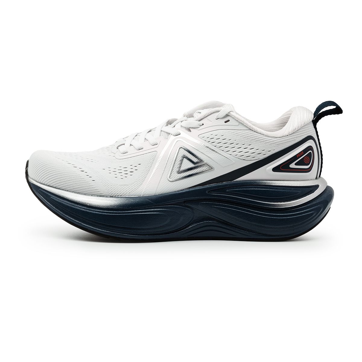 SPORTS SHOES