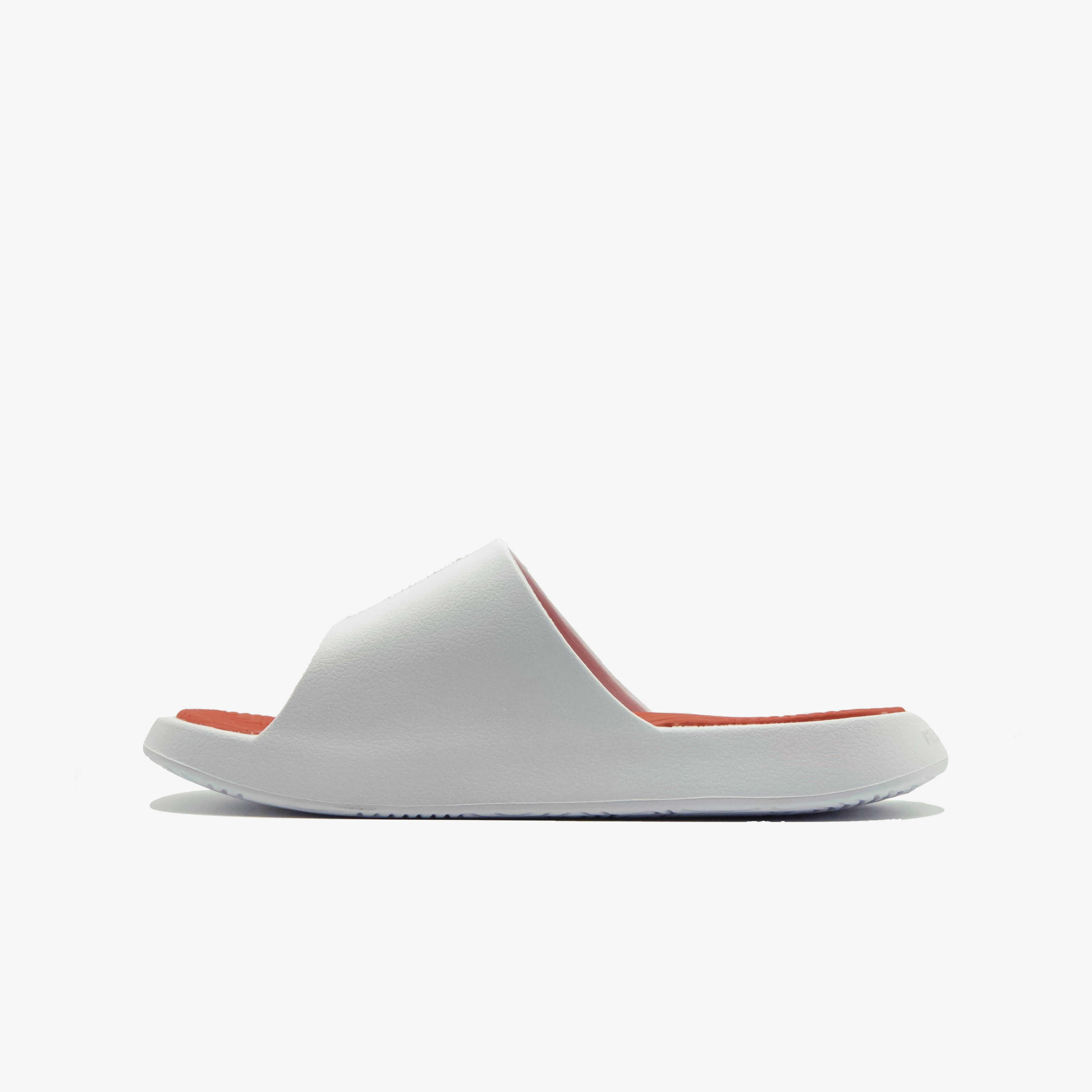 Sports slippers