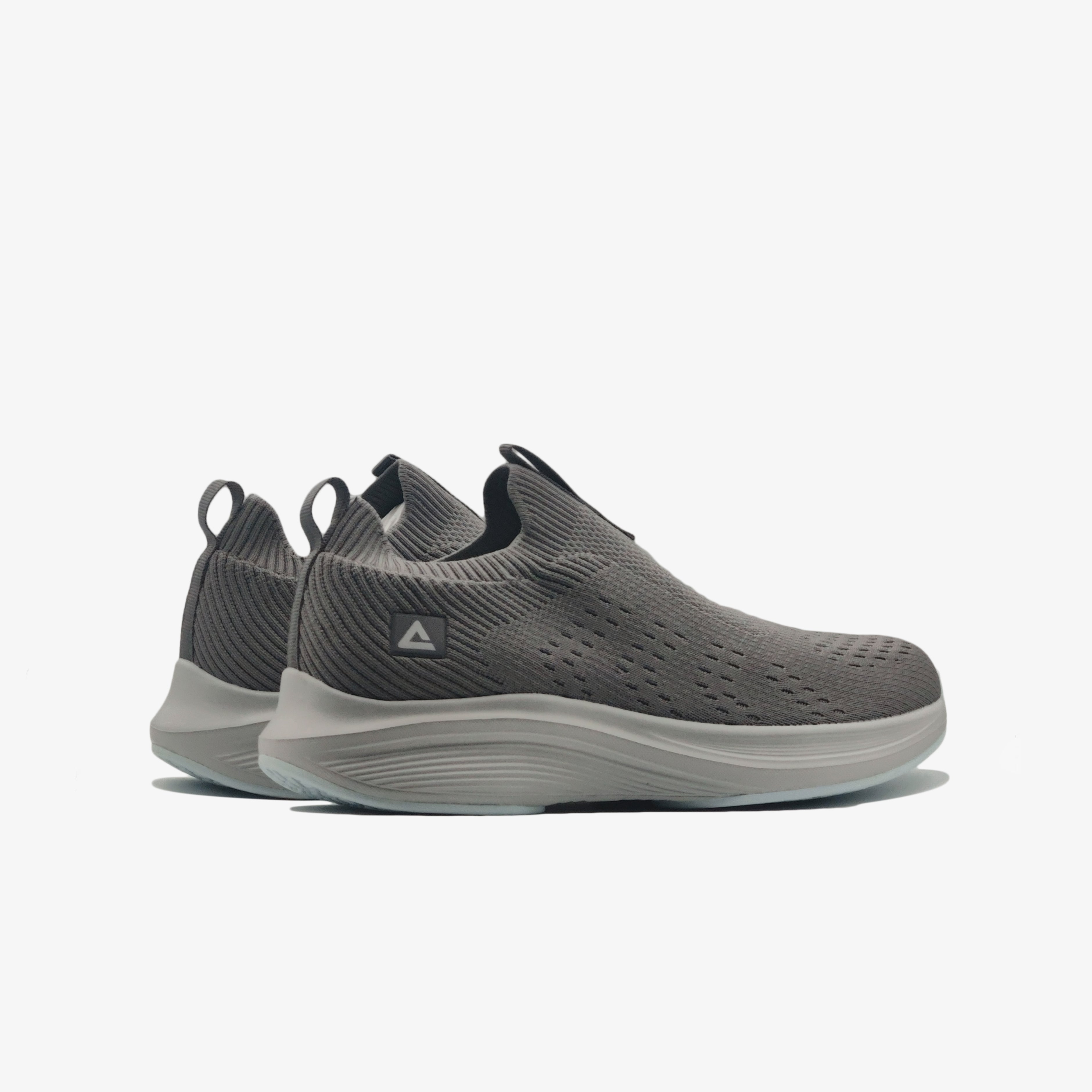 Sports Shoes	Dk.Grey