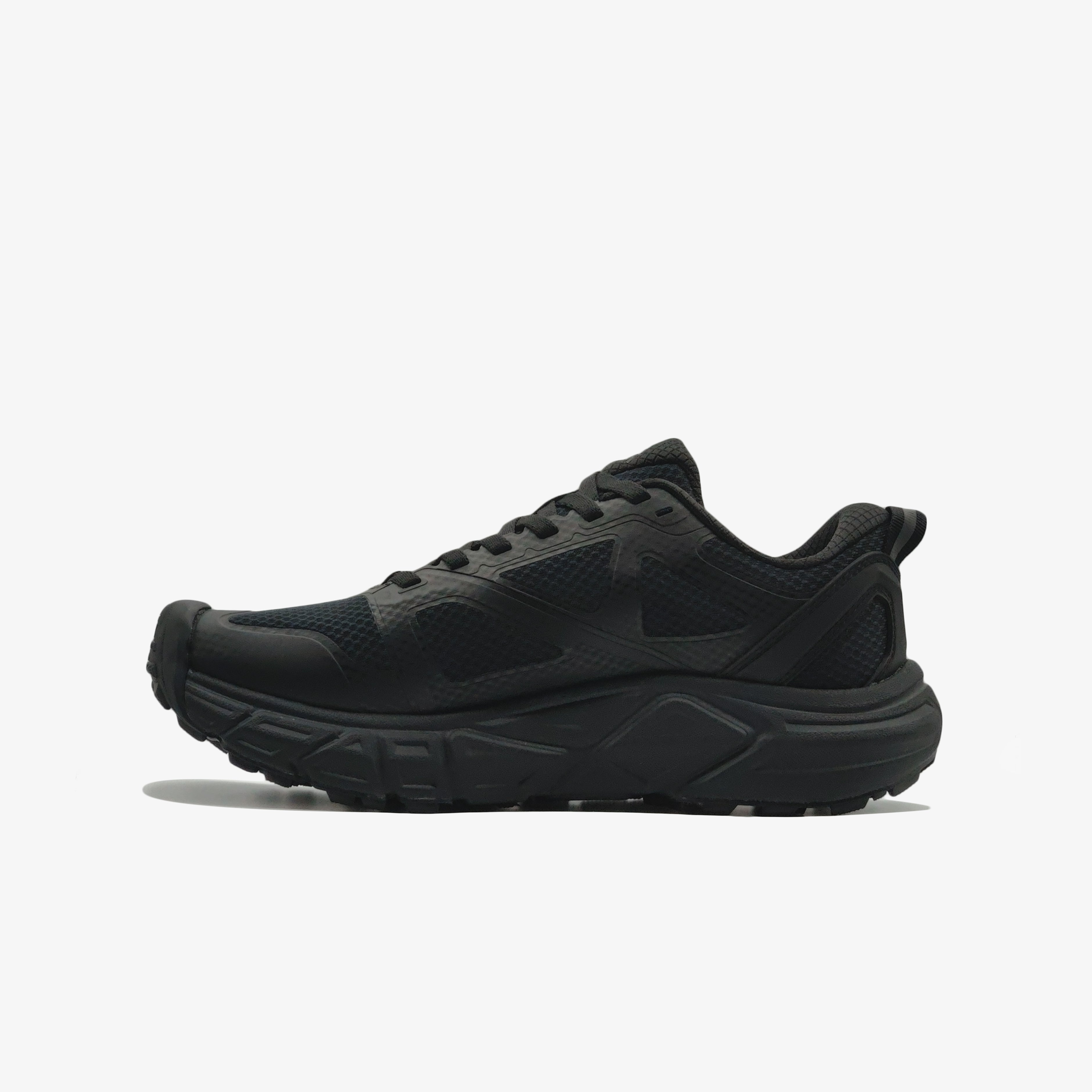 Sports Shoes	ALL BLACK
