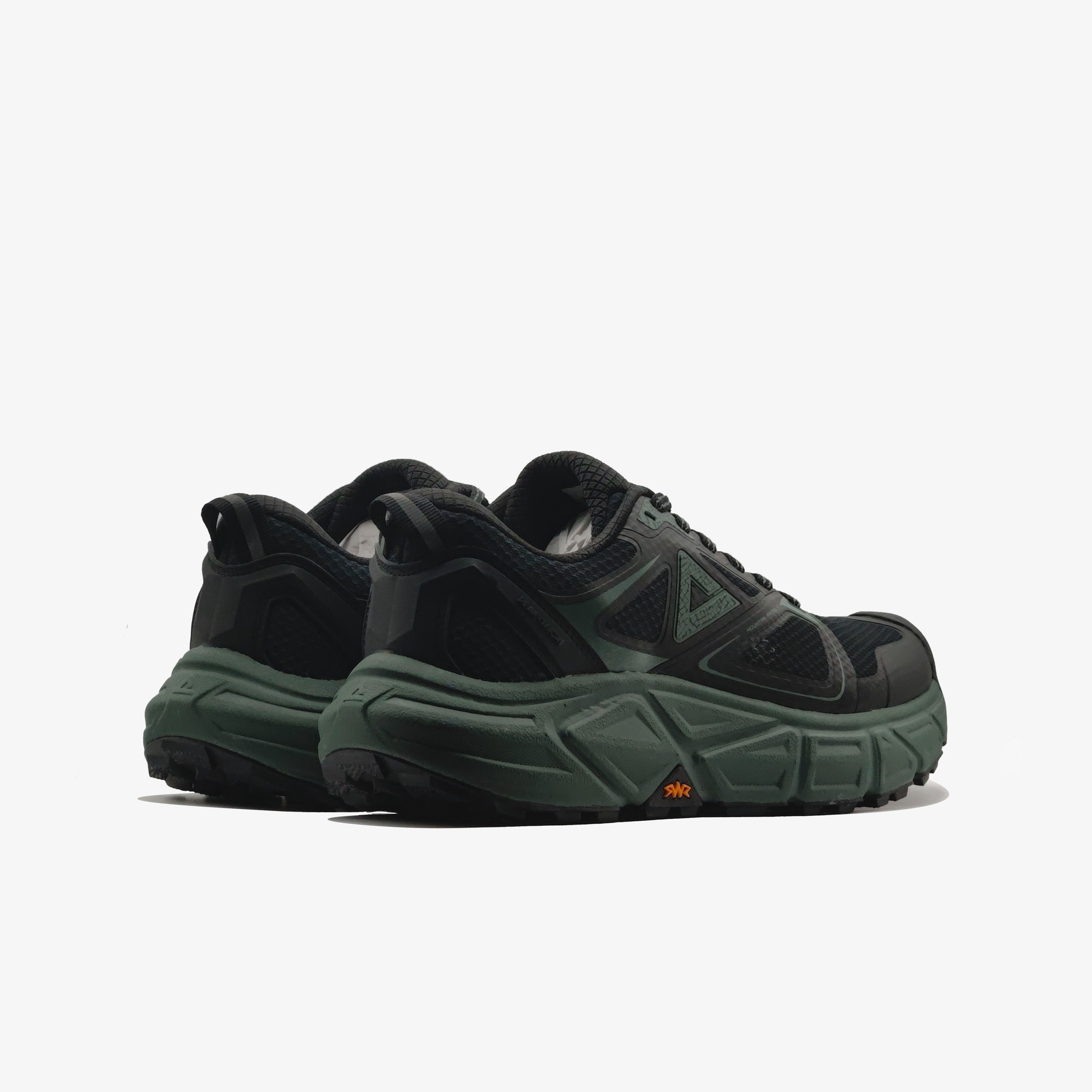 Sports Shoes	Black/Green