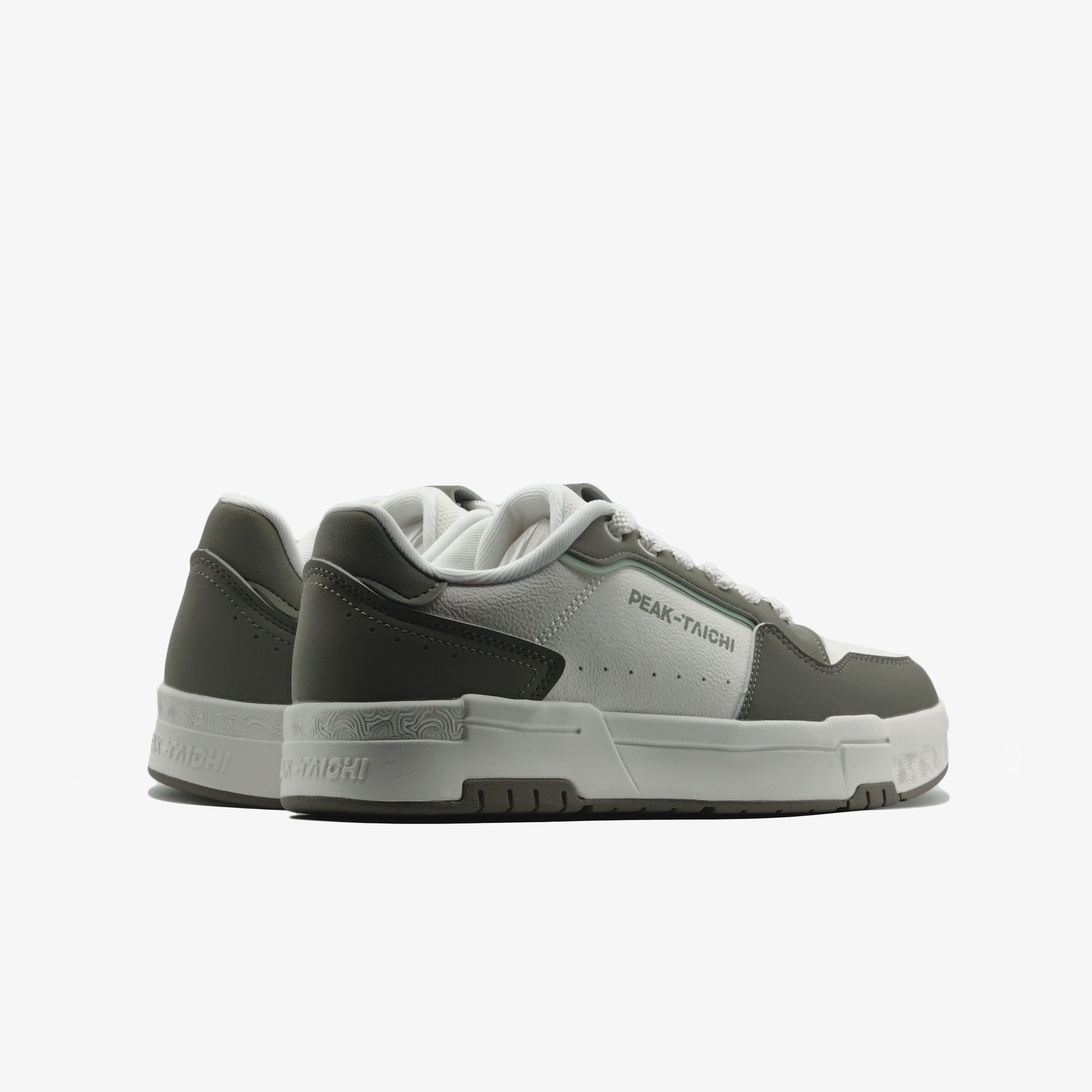 Sports Shoes	White/Green