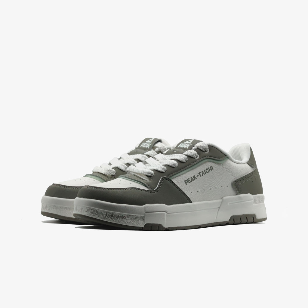 Sports Shoes	White/Green