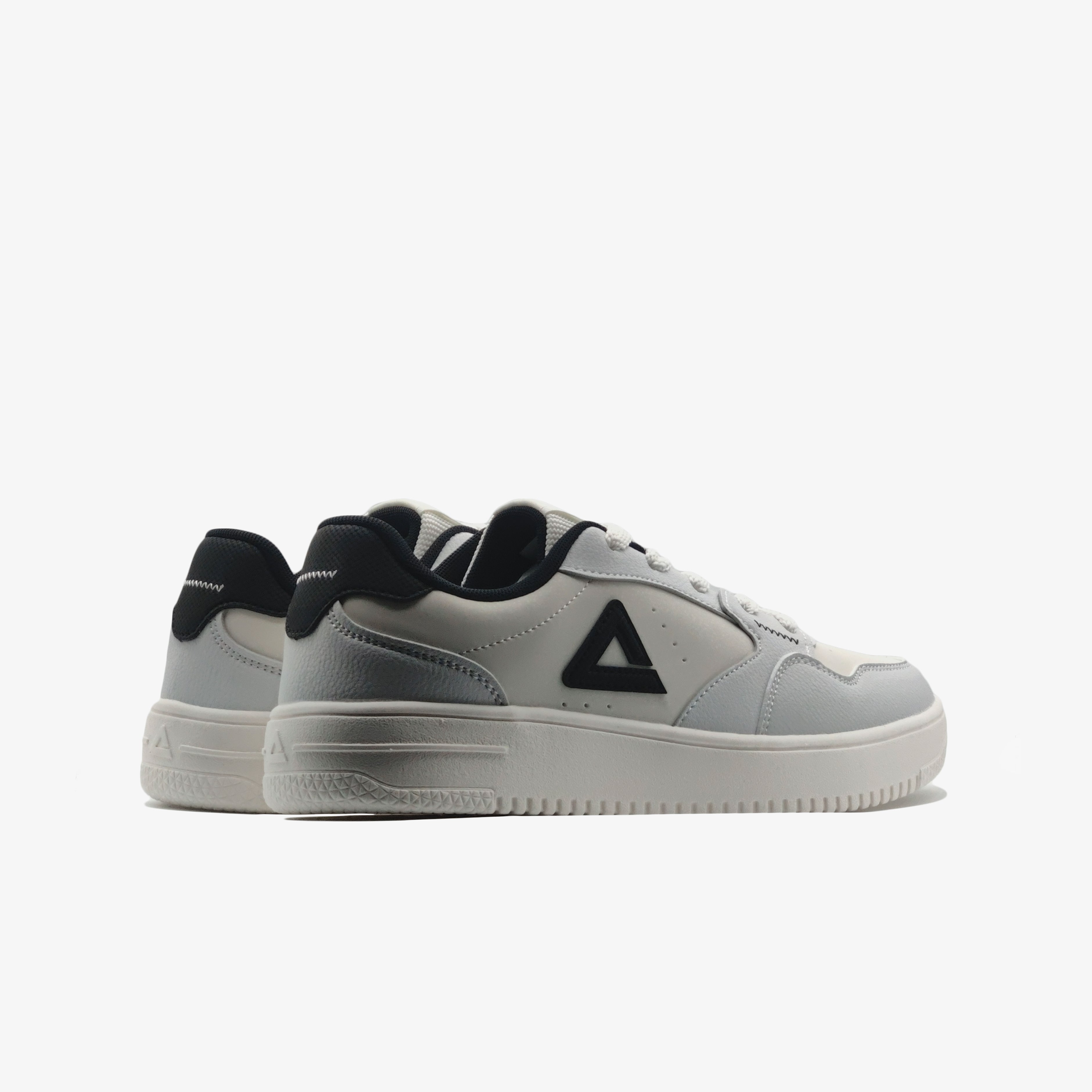 Sports Shoes	Lt.Grey/White