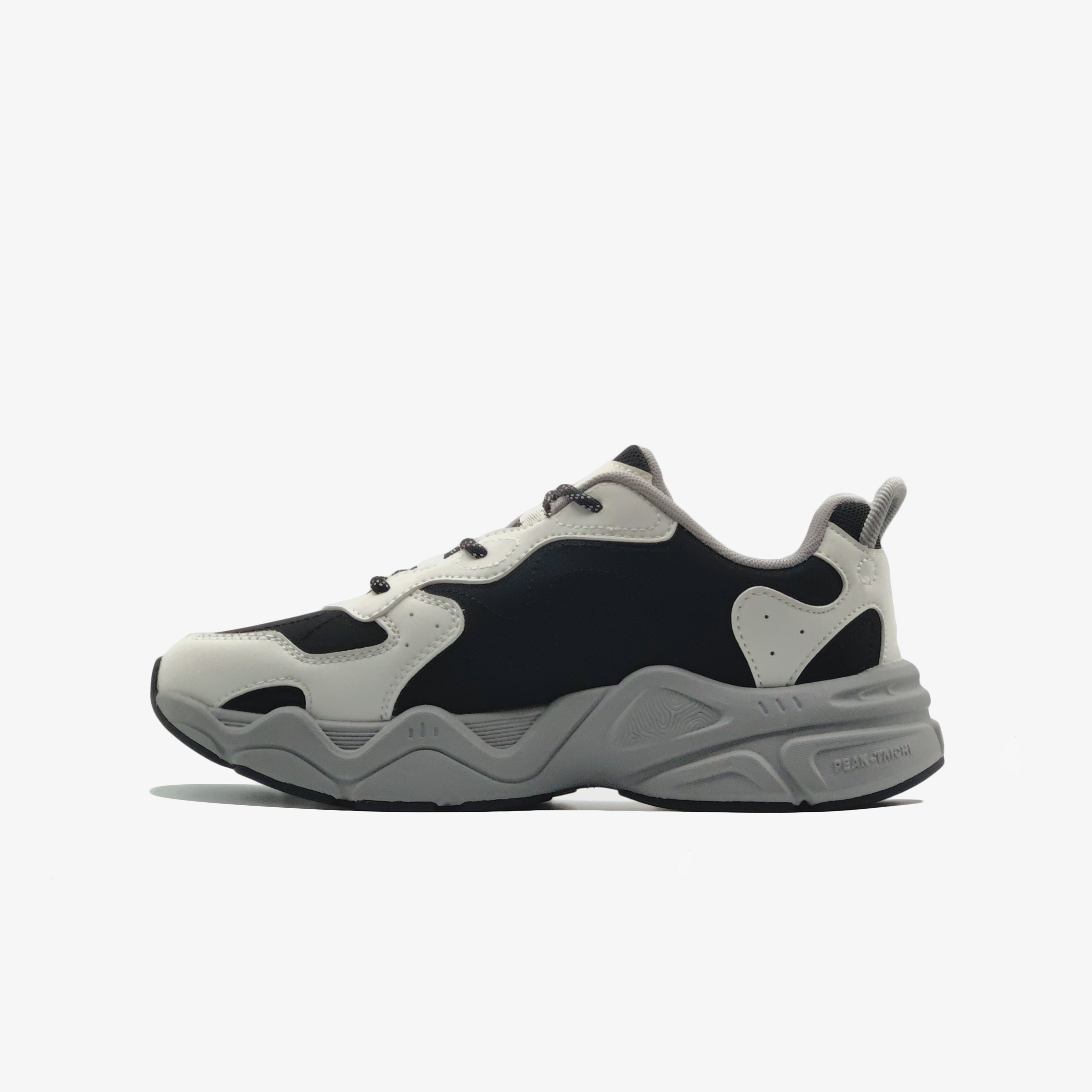 Sports Shoes	CANVAS WHITE/BLACK