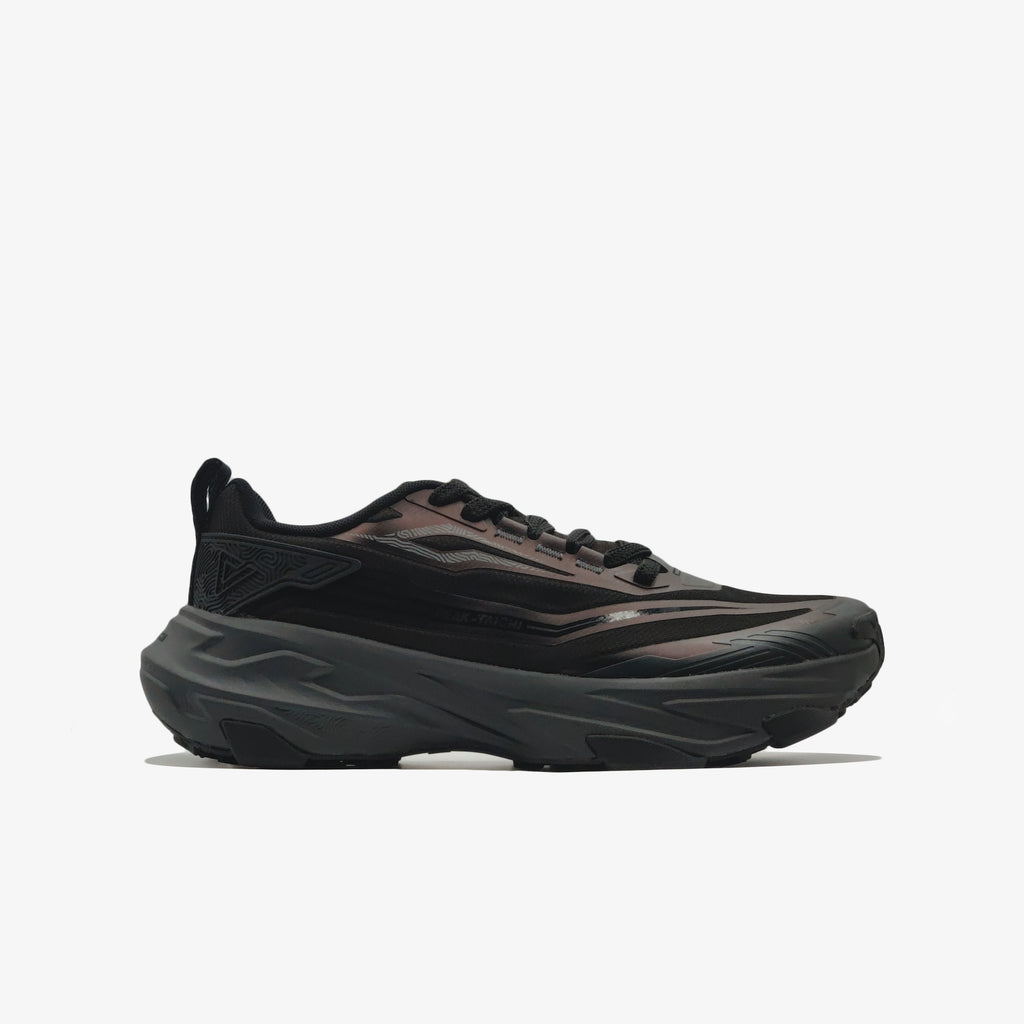 Sports Shoes	BLACK/DK.GREY