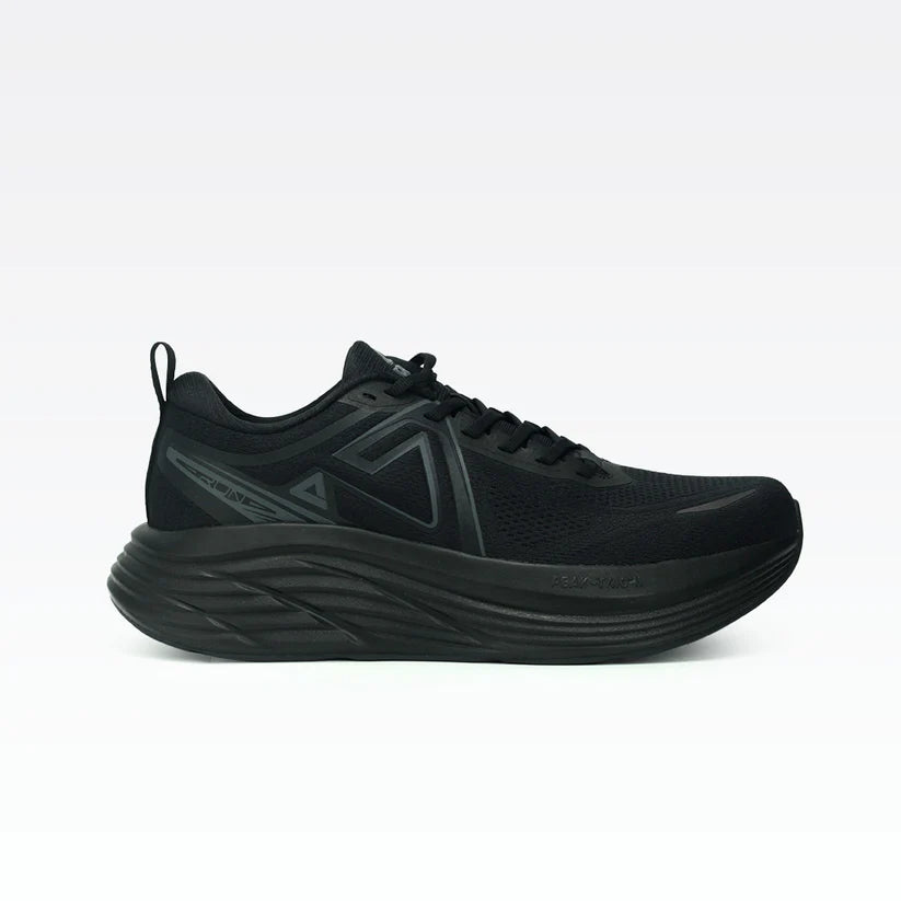 Peak Turbo all black